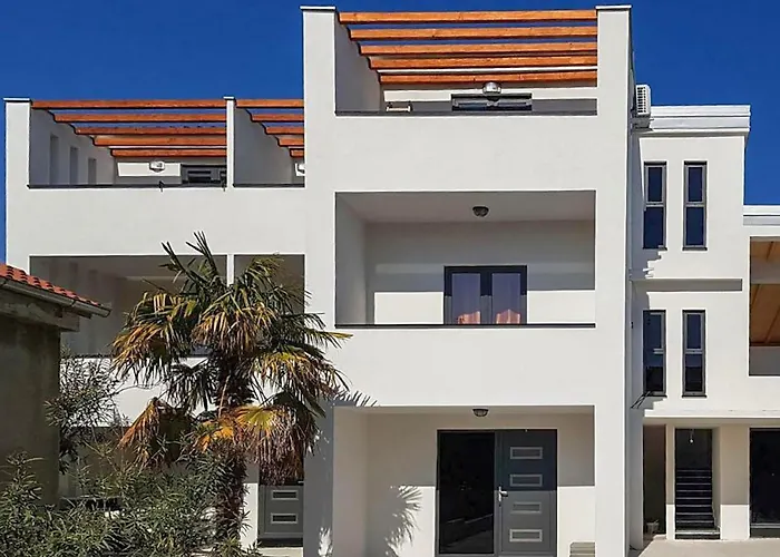 Lovely In With Wifi Апартаменты *